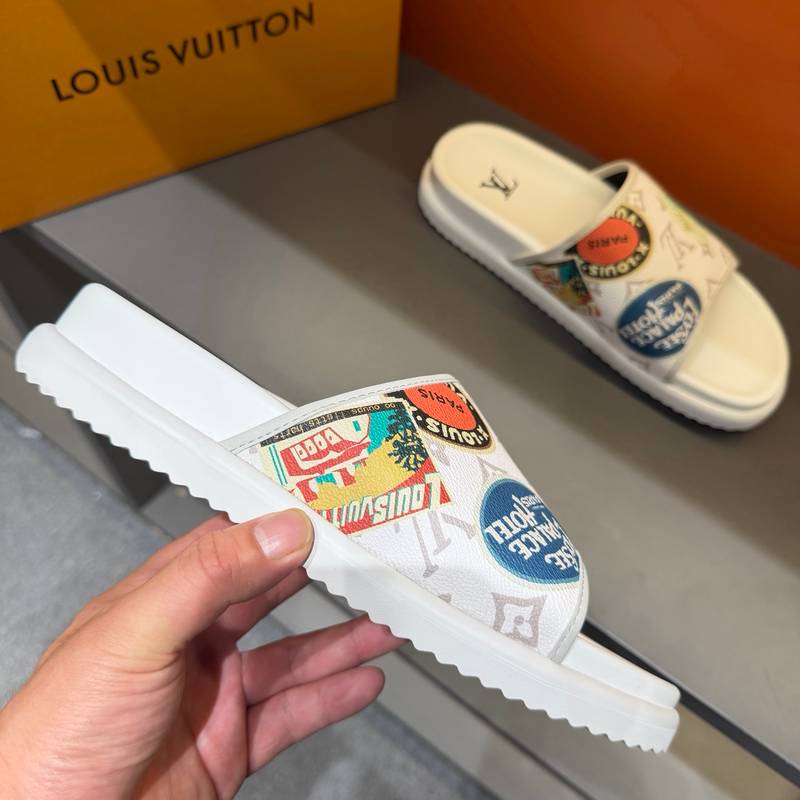 Claquettes Louis Vuitton monogram avec imprimé patchs colorés – semelle confort – Image 10