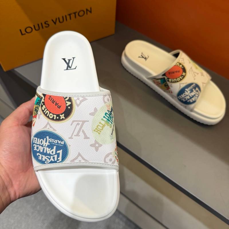 Claquettes Louis Vuitton monogram avec imprimé patchs colorés – semelle confort – Image 11