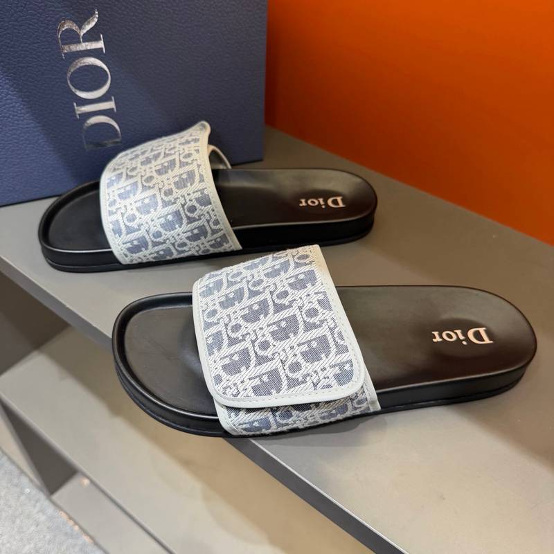 Claquettes Dior en toile monogram – Confort premium et design iconique – Image 5