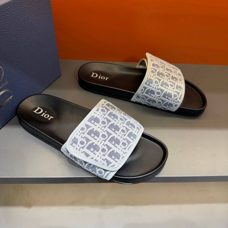 Claquettes Dior en toile monogram – Confort premium et design iconique – Image 6