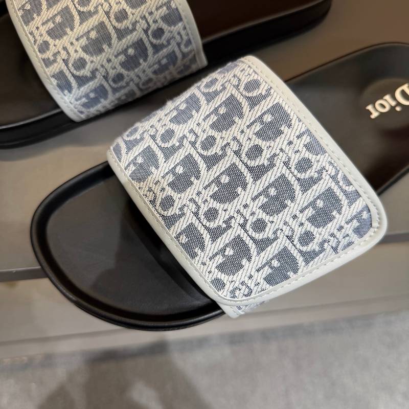 Claquettes Dior en toile monogram – Confort premium et design iconique – Image 8