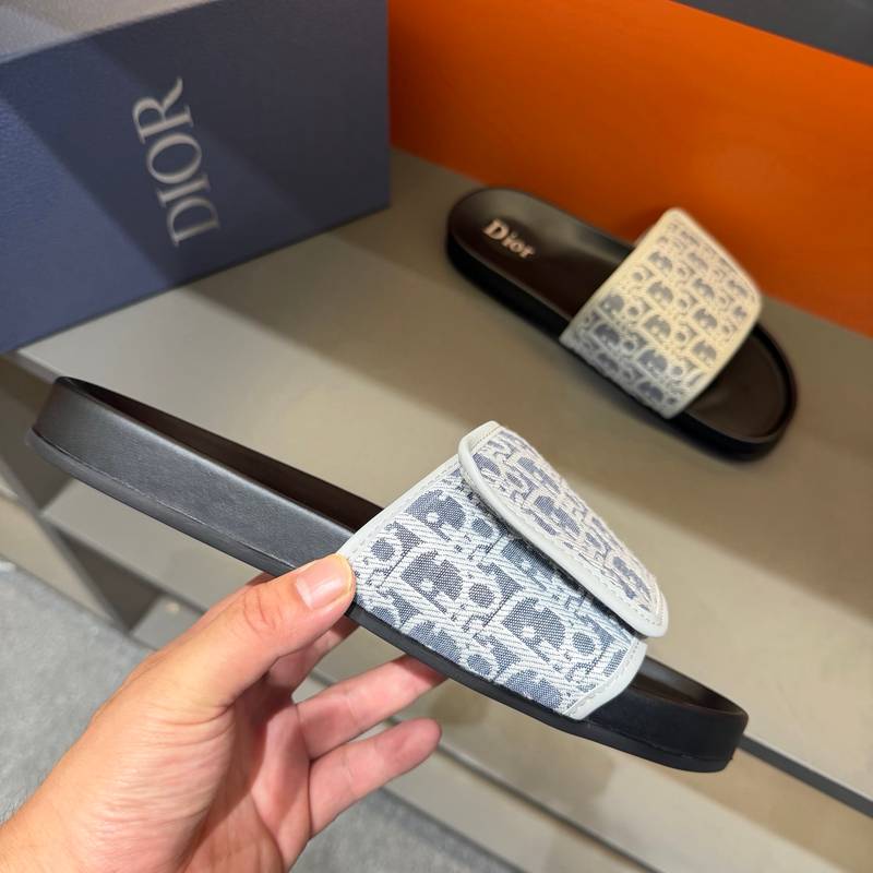 Claquettes Dior en toile monogram – Confort premium et design iconique – Image 10