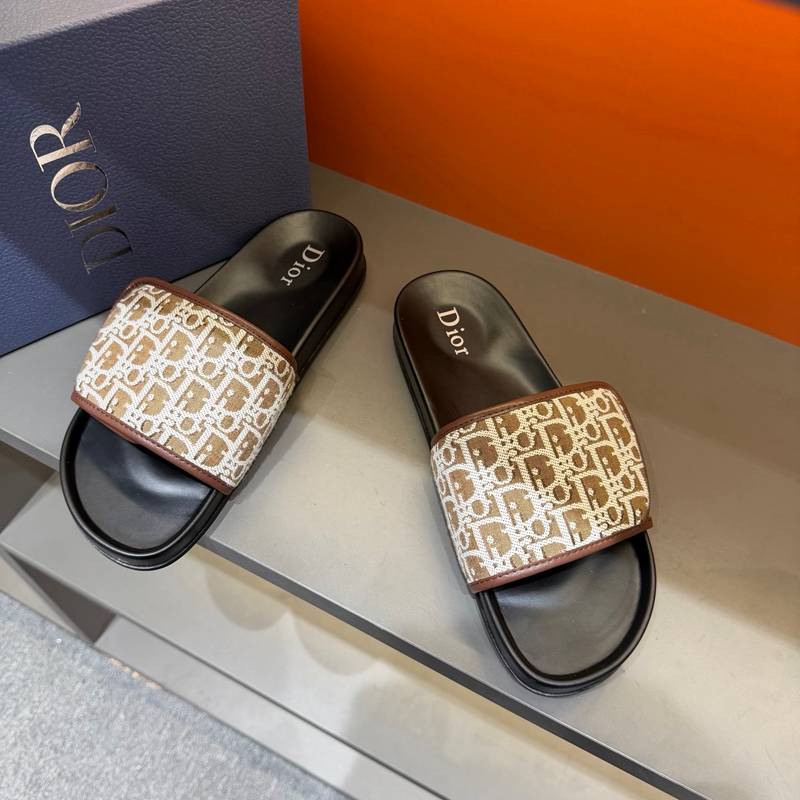 Claquettes Dior en toile monogram – Confort premium et design iconique – Image 18