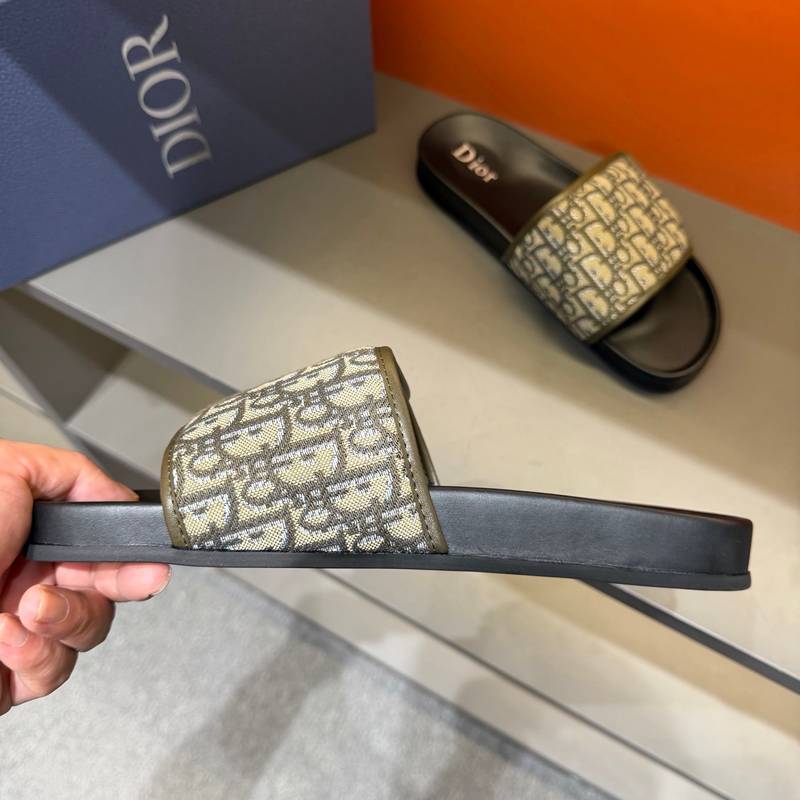 Claquettes Dior en toile monogram – Confort premium et design iconique – Image 38