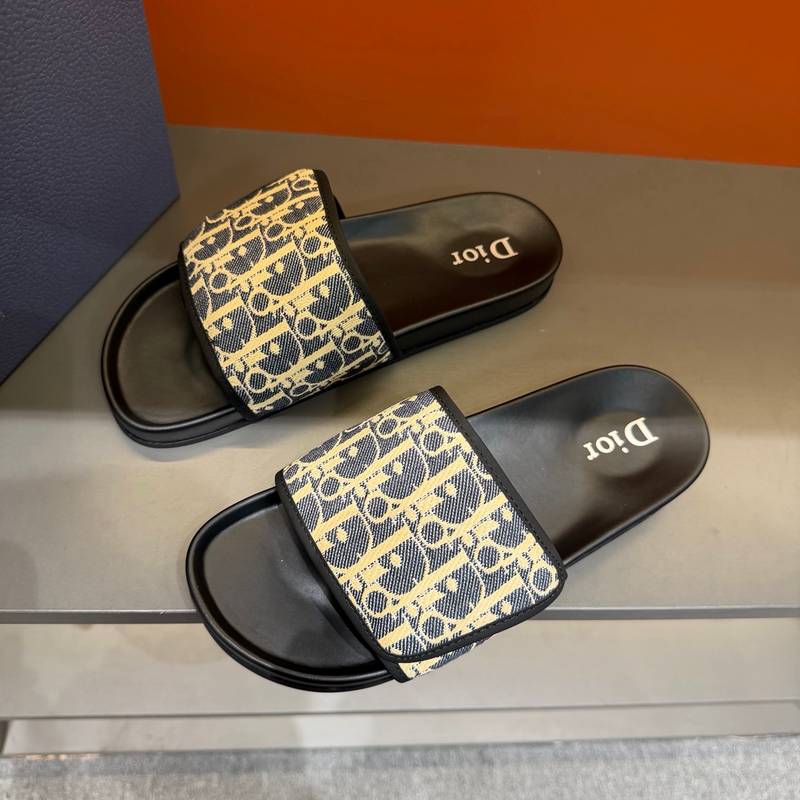 Claquettes Dior en toile monogram – Confort premium et design iconique – Image 42