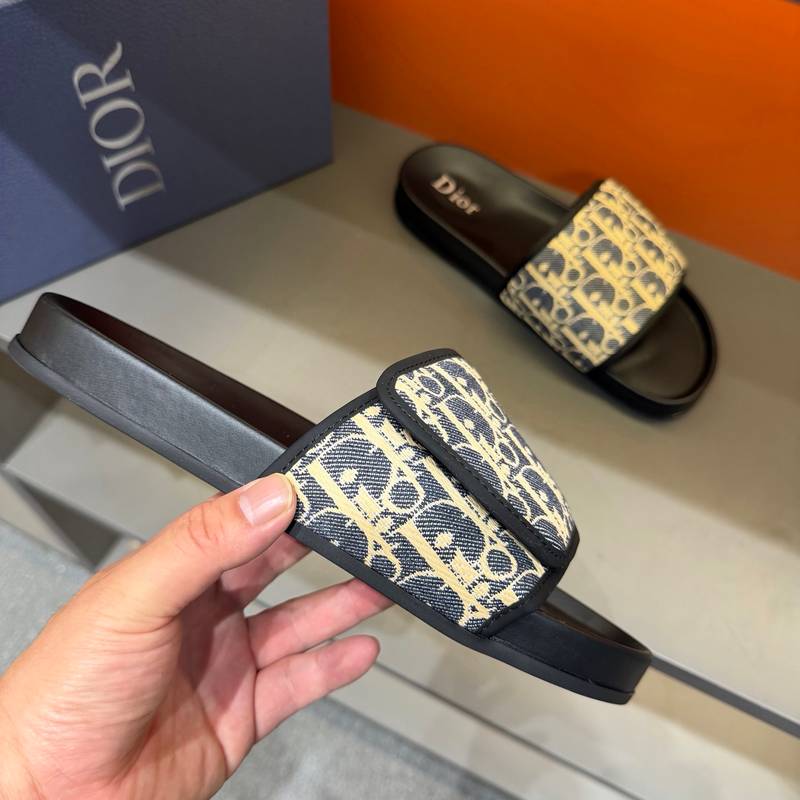 Claquettes Dior en toile monogram – Confort premium et design iconique – Image 44
