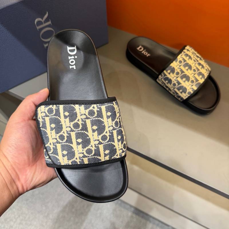 Claquettes Dior en toile monogram – Confort premium et design iconique – Image 45