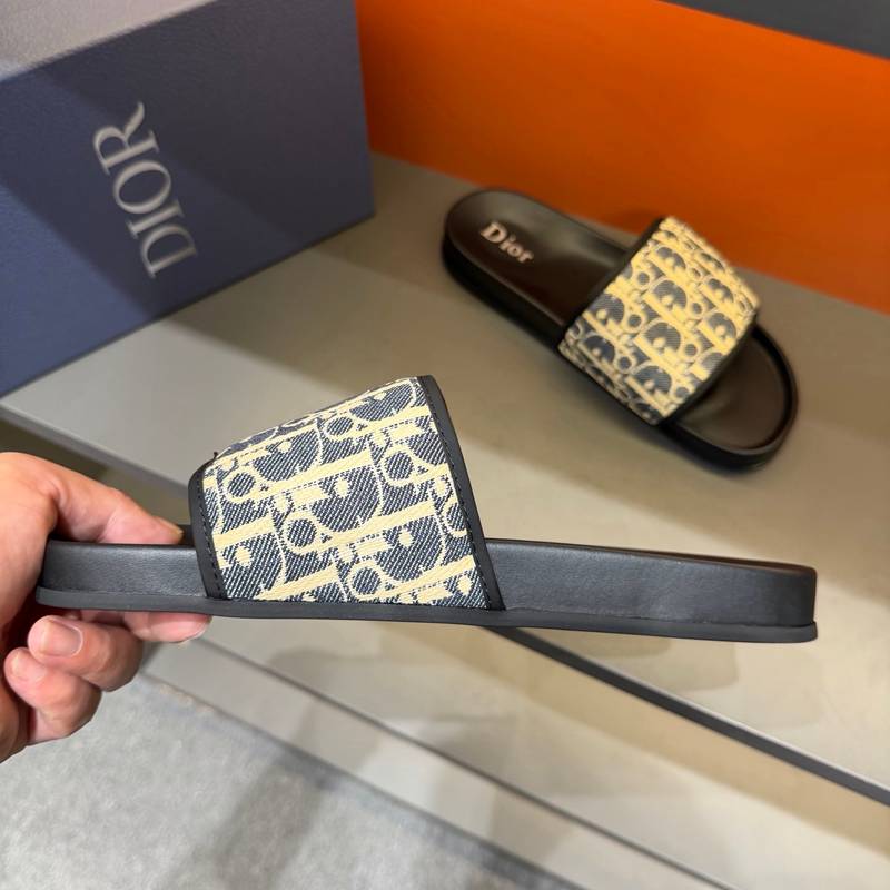 Claquettes Dior en toile monogram – Confort premium et design iconique – Image 46